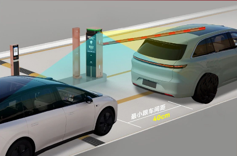 捷顺科技智慧停车系统40cm极限跟车识别
