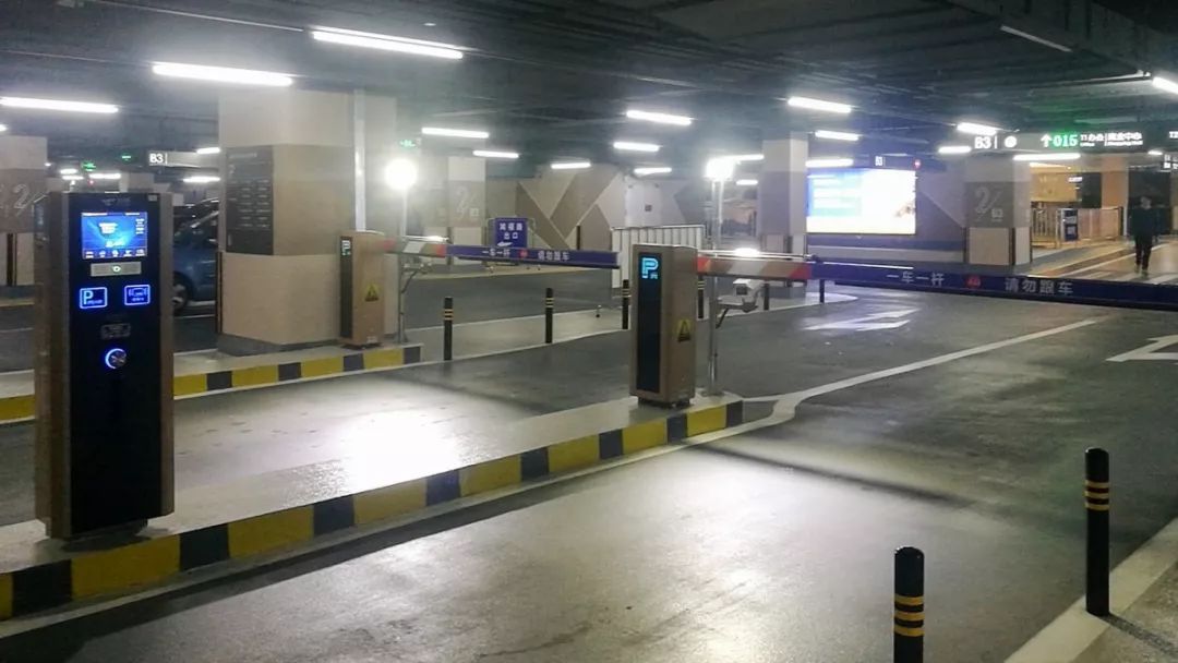 停车场道闸系统 停车场道闸系统